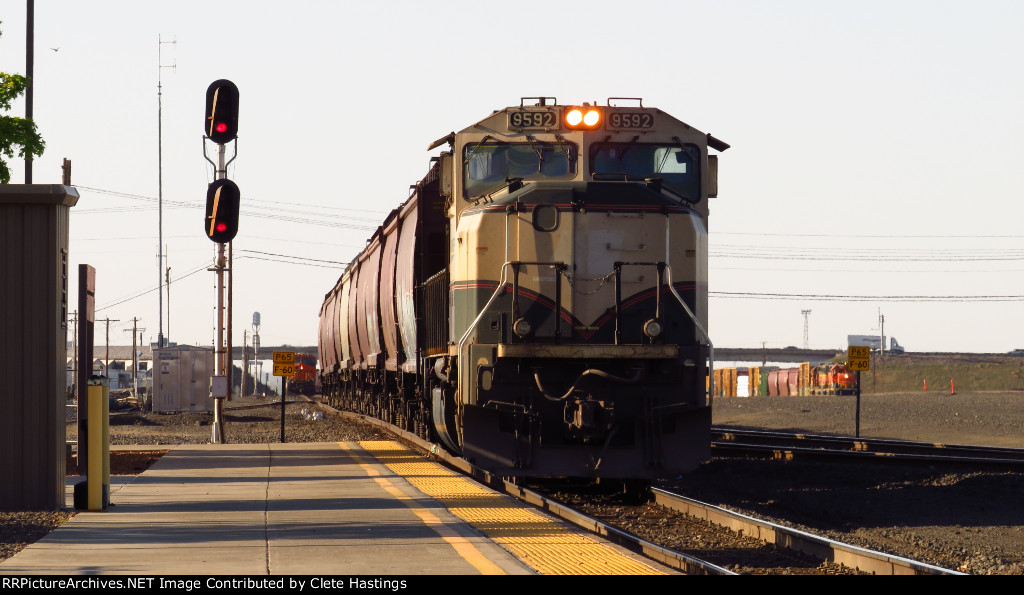 BNSF 9592